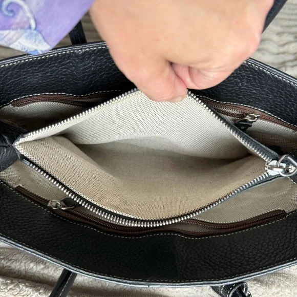 Dooney & Bourne Black Pebbled Grain Leather Satchel - Picture 9 of 13